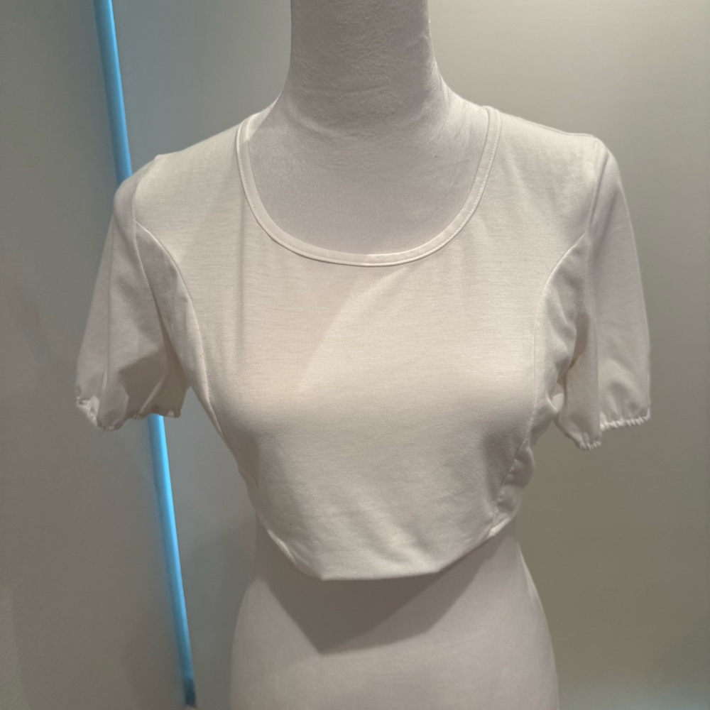 SHEIN White Short Sleeve Crop Top
